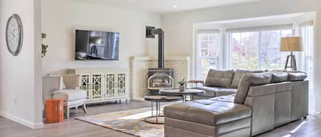 House (3 Bedrooms) | Interior