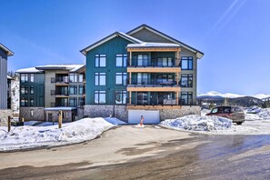 Interior - Mountain-view Winter Park Condo w/ Balcony! (Winter Park)