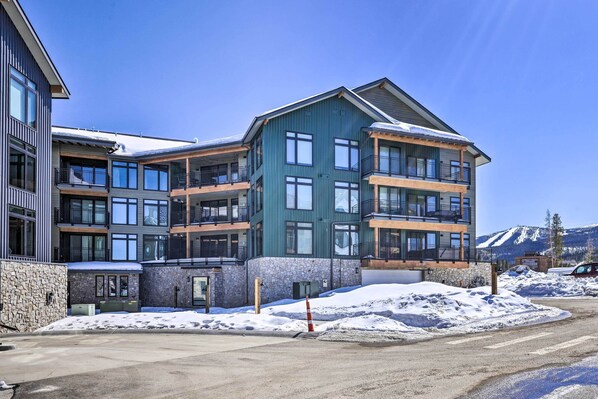 Interior - Mountain-view Winter Park Condo w/ Balcony! (Winter Park)