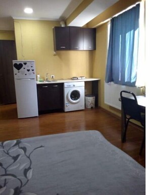 1 多间卧室、WiFi