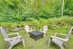 Apartment (2 Bedrooms) | Interior - Cozy Killington Retreat ~ 5 Mi to Ski Resort (Killington)