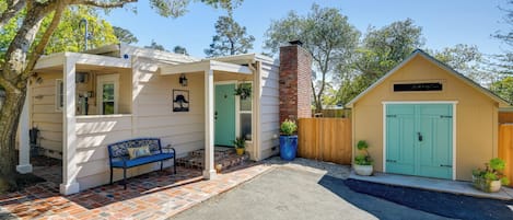 Cottage (2 Bedrooms) | Interior