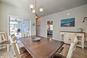 Interior - Walk to Shore: 'oyster House' Port St Joe Getaway (Port St. Joe)