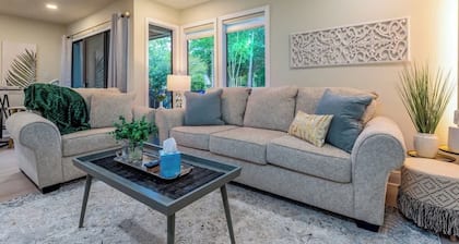 Sleep 4 | King Bed | Golf Course