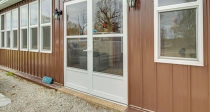 Cozy Mountain Home Studio 8 Mi to Bull Shoals Lake