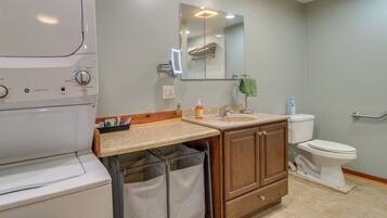 Apartment (0 Bedroom) | Interior