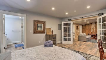 Apartment (1 Bedroom) | Interior