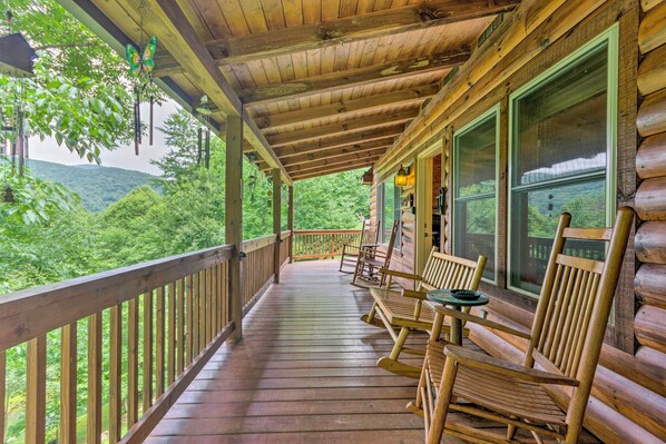 House (3 Bedrooms) | Interior - Mountain-view Maggie Valley Home w/ 2 Decks! (Waynesville)