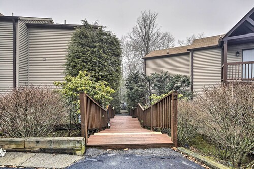 Deck & Grill: Modern Sugar Mtn Escape!