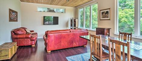 House (2 Bedrooms) | Front of property