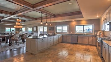 Apartment (4 Bedrooms) | Interior