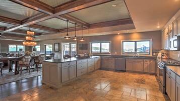 Apartment (4 Bedrooms) | Interior