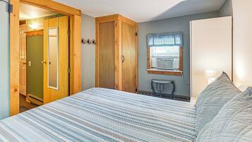 Cottage (2 Bedrooms) | Interior