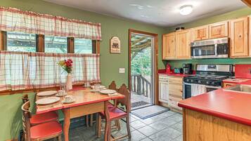 Cottage (2 Bedrooms) | Interior