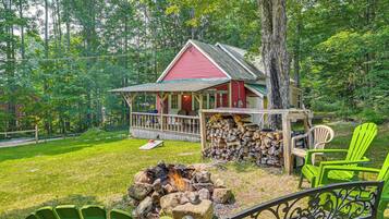 Cottage (2 Bedrooms) | Front of property