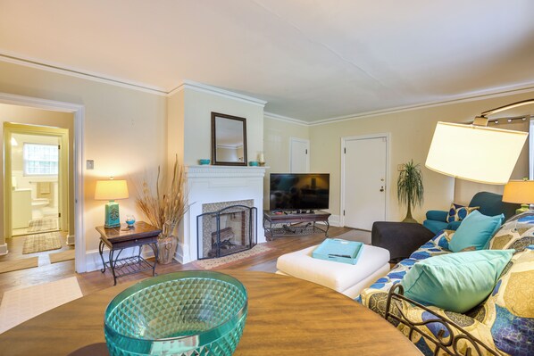 House (2 Bedrooms) | Interior