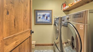 Apartment (3 Bedrooms) | Interior - Expansive Bigfork Resort Retreat on Flathead Lake! (Bigfork)
