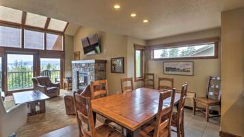 ุงูู
ูุดุฃุฉ ู
ู ุงูุฏุงุฎู