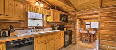 House (2 Bedrooms) | Interior