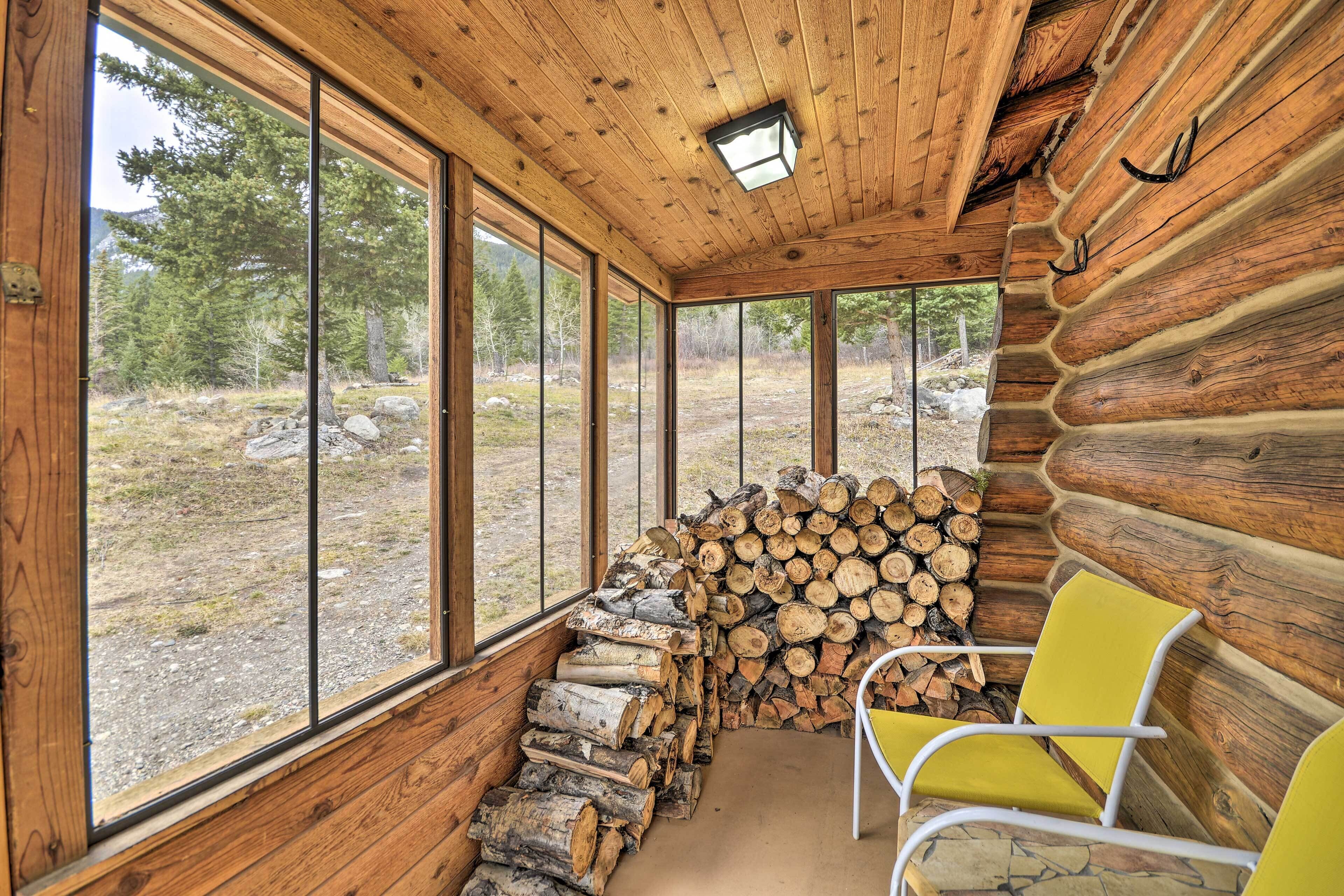 House (2 Bedrooms) | Interior