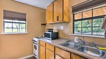 House (2 Bedrooms) | Bahagian dalam