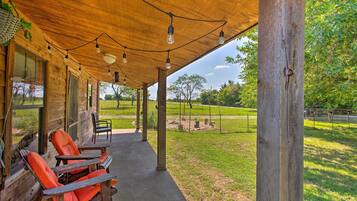 House (2 Bedrooms) | Terrace/patio