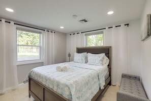 House (3 Bedrooms) | Interior - Tranquil Abington Retreat w/ Patio & Yard! (Abington)