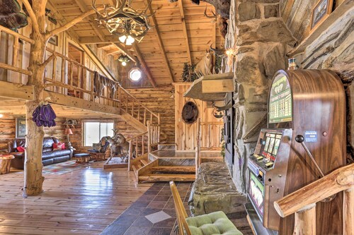 Secluded Belle Fourche Cabin: Group Friendly!