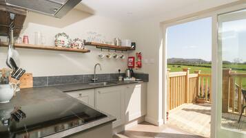 Fridge, dishwasher, electric kettle, toaster