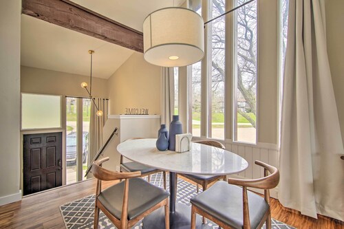 Cozy Lake Geneva Retreat With Year-round Views!