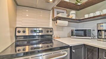 Apartment (1 Bedroom) | Interior