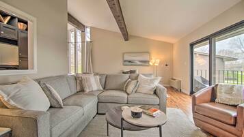 Apartment (1 Bedroom) | Interior