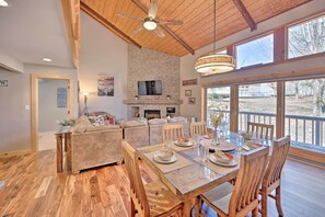 Apartment (3 Bedrooms) | Interior - Lincoln Station Escape - Walk to Restaurants! (Lincoln)