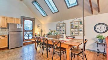 Apartment (0 Bedroom) | Interior