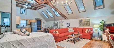 Apartment (0 Bedroom) | Front of property