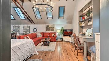 Apartment (0 Bedroom) | Interior