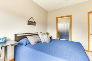 Apartment (2 Bedrooms) | Interior - Lake Mills Retreat: 1 Mi to Beaches & Dining! (Lake Mills)