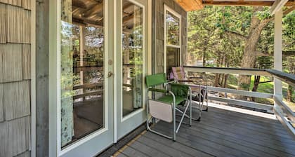 Waterfront Cottage in Fort Towson w/ 2 Decks!