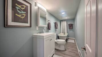 Apartment (1 Bedroom) | Interior