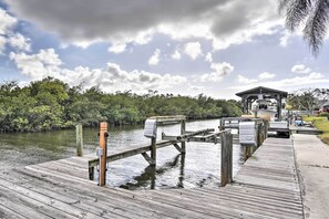 Interior - Merritt Island Home w/ Boat Dock on Canal Front! (Merritt Island)