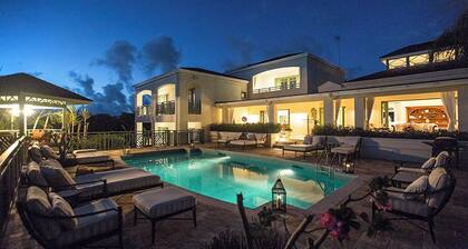 'sweet Dream' Villa w/ Private Pool in Sugar Hill!