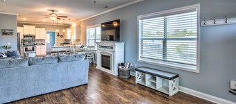 Ocean Isle Beach Escape - Centrally Located!