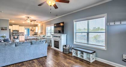 Ocean Isle Beach Escape - Centrally Located!