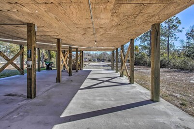 Ocean Isle Beach Escape - Centrally Located!