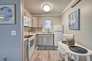 Apartment (0 Bedroom) | Interior