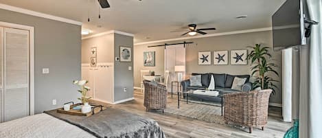 Apartment (0 Bedroom) | Interior