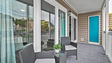 Apartment (0 Bedroom) | Interior