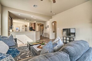 House (4 Bedrooms) | Interior - San Antonio Retreat w/ Fireplace + Pool Access! (San Antonio)