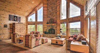 Gorgeous Alton Cabin w/ Deck + Mountain Views