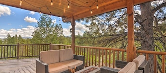 Gorgeous Alton Cabin w/ Deck + Mountain Views